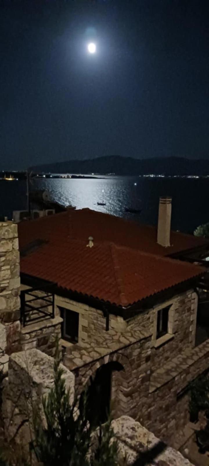 Stone Clock'S House Lägenhet Nafpaktos Exteriör bild
